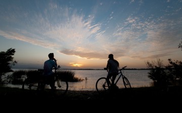 [pt] Pôr do sol em Porto Alegre, Rio Grande do Sul  / Foto: Embratur[/pt] [en]Sunset in Porto Alegre, Rio Grande do Sul / Photo: Embratur[/en] [es]Puesta de sol en Porto Alegre, Rio Grande do Sul / Foto: Embratur[/es]